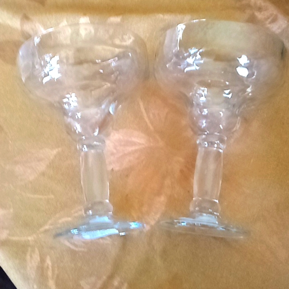 2 Yucatan heavy margarita or dacquari glasses  13.5 ounces
